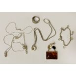 MIXED LOT OF SILVER & AMBER JEWELLERY
