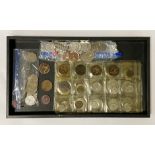 QTY OF 5O PENCE COINS CIRCULATED & COMMEMORATIVE & EARLY BRITISH COINS - SOME SILVER