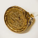 9CT GOLD QUARTER SOVEREIGN RING