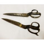 SEAMSTRESS SCISSORS 2 PAIRS