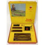 TRIANG MODEL TRAIN SET IN BOX