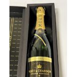 2003 BOTTLE OF MOET & CHANDON CHAMPAGNE - BOXED