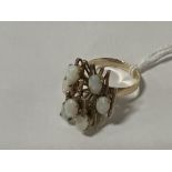 18CT GOLD CRYSTAL OPAL CLUSTER RING - SIZE M/N
