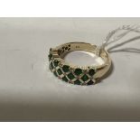 14CT GOLD EMERALD & DIAMOND RING - SIZE O