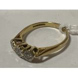 18CT GOLD THREE STONE DIAMOND RING - SIZE L