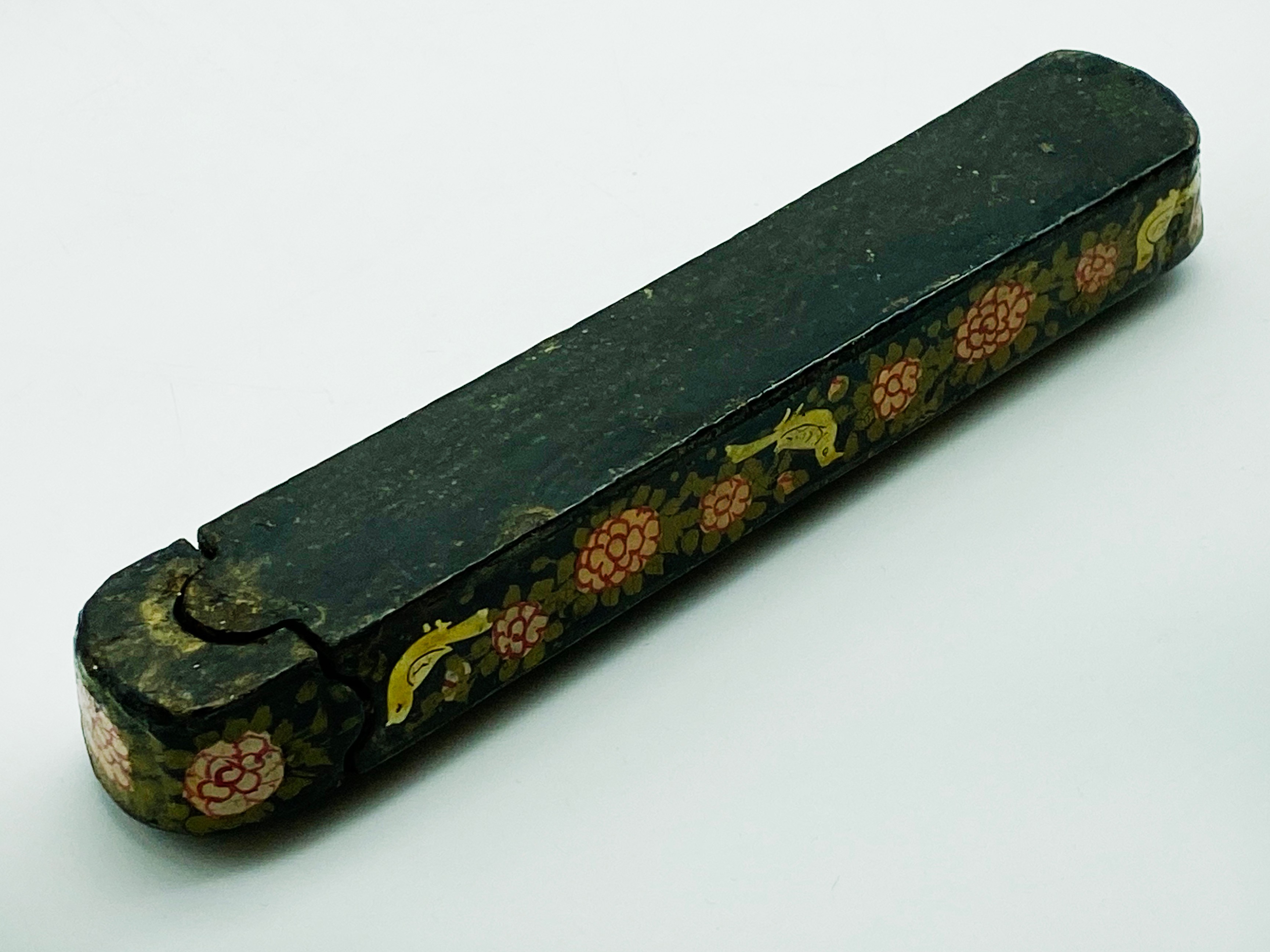 EARLY ISLAMIC PERSIAN PAPER MACHE PEN HOLDER - Image 3 of 4