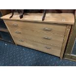 OAK CLOVER 3 DRAWER CHEST