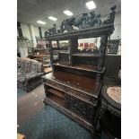 HEAVENLY CARVED ORIENTAL SIDEBOARD / SHELF UNIT