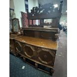 1930'S OAK SIDEBOARD