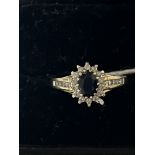 18CT GOLD SAPPHIRE & DIAMOND RING - SIZE M