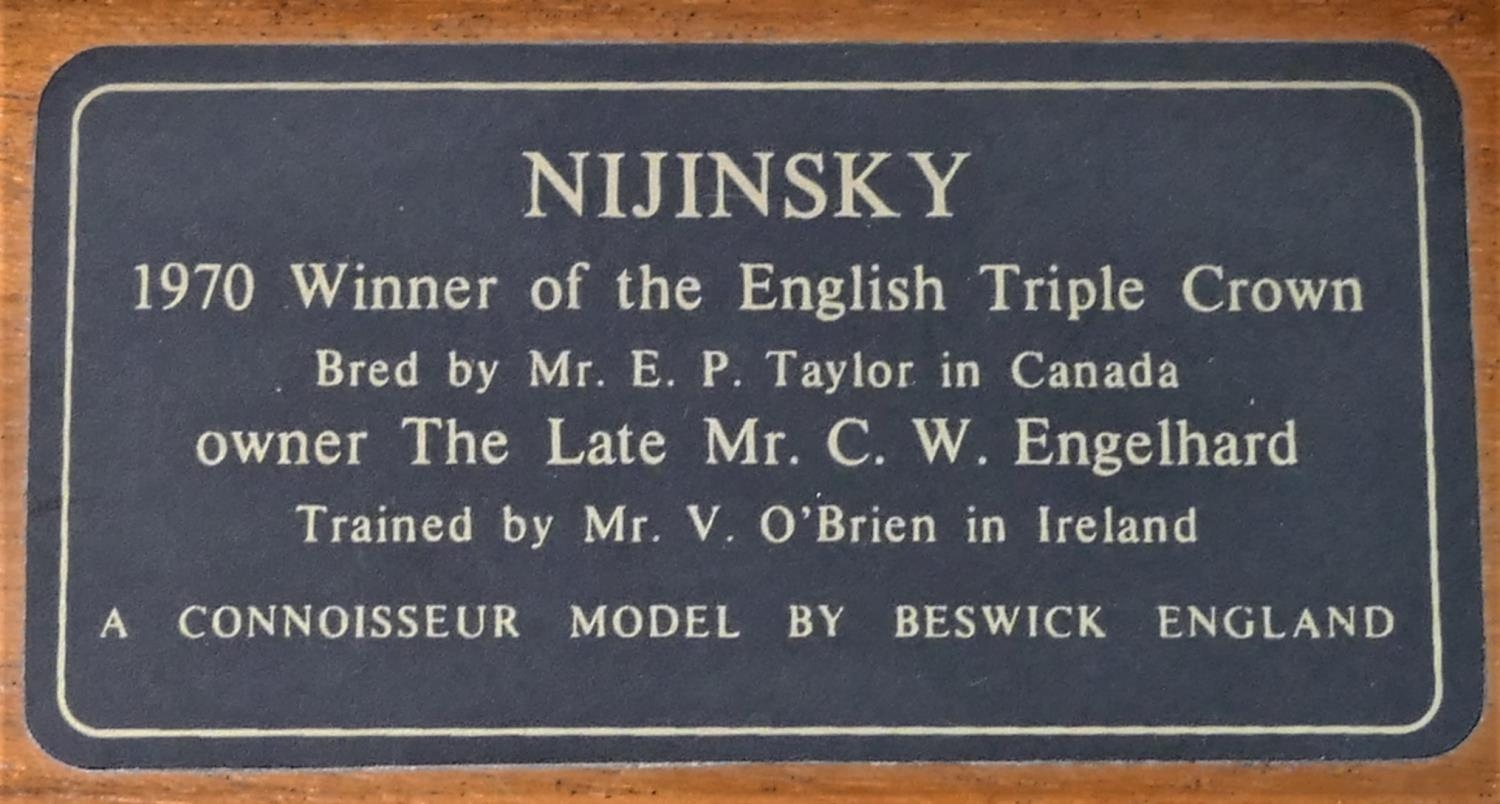 A Beswick model of a race horse 'Nijinsky' on wood plinth, 17cm tall, together with a Beswick - Image 3 of 3