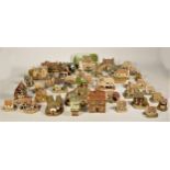 Lilliput Lane, a collection of over thirty models and wall plaques (unboxed) (2).
