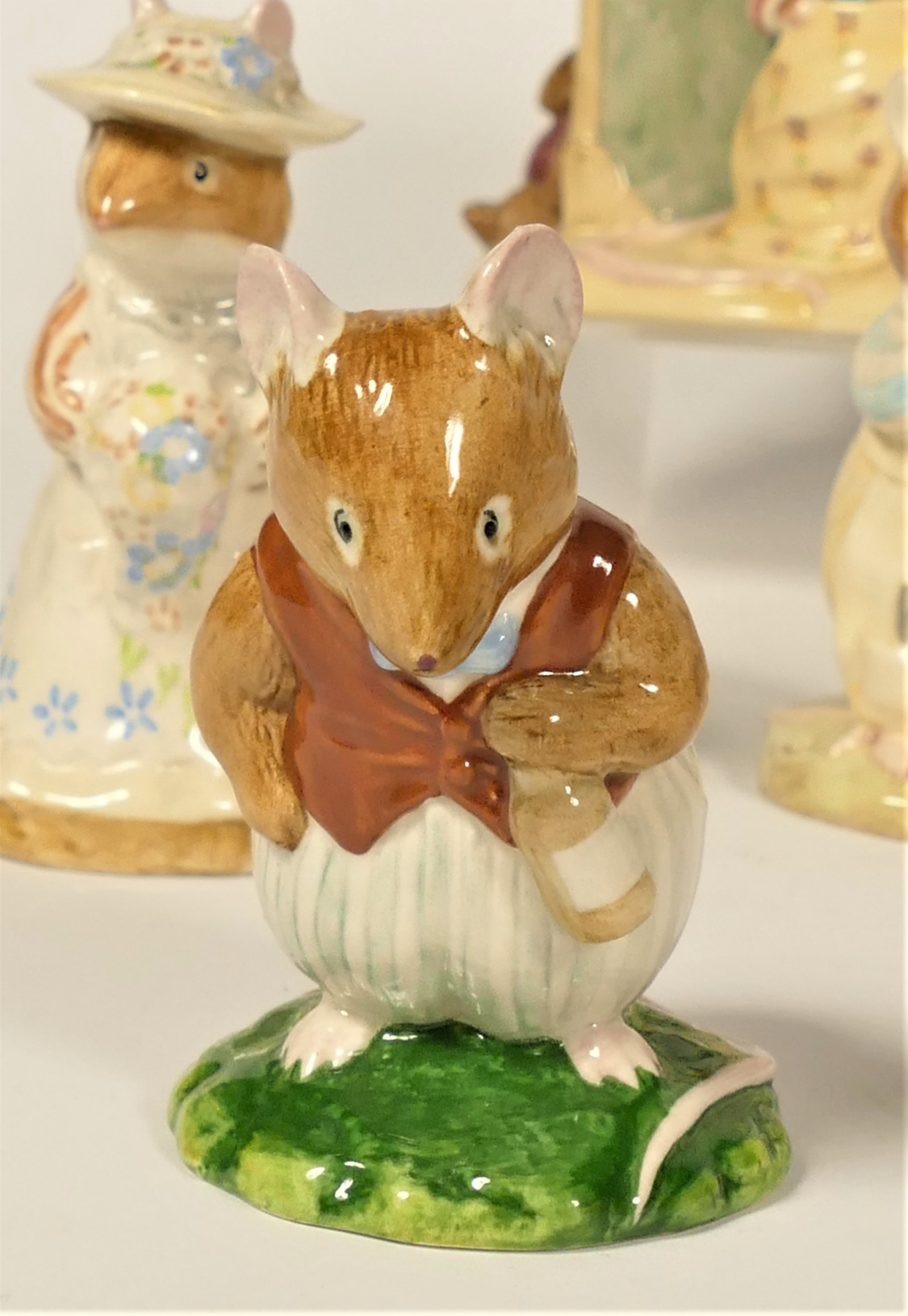 A collection of Royal Doulton Brambly Hedge to include, Wilfred & the toy chest, Mrs. Crustybread, - Image 2 of 3