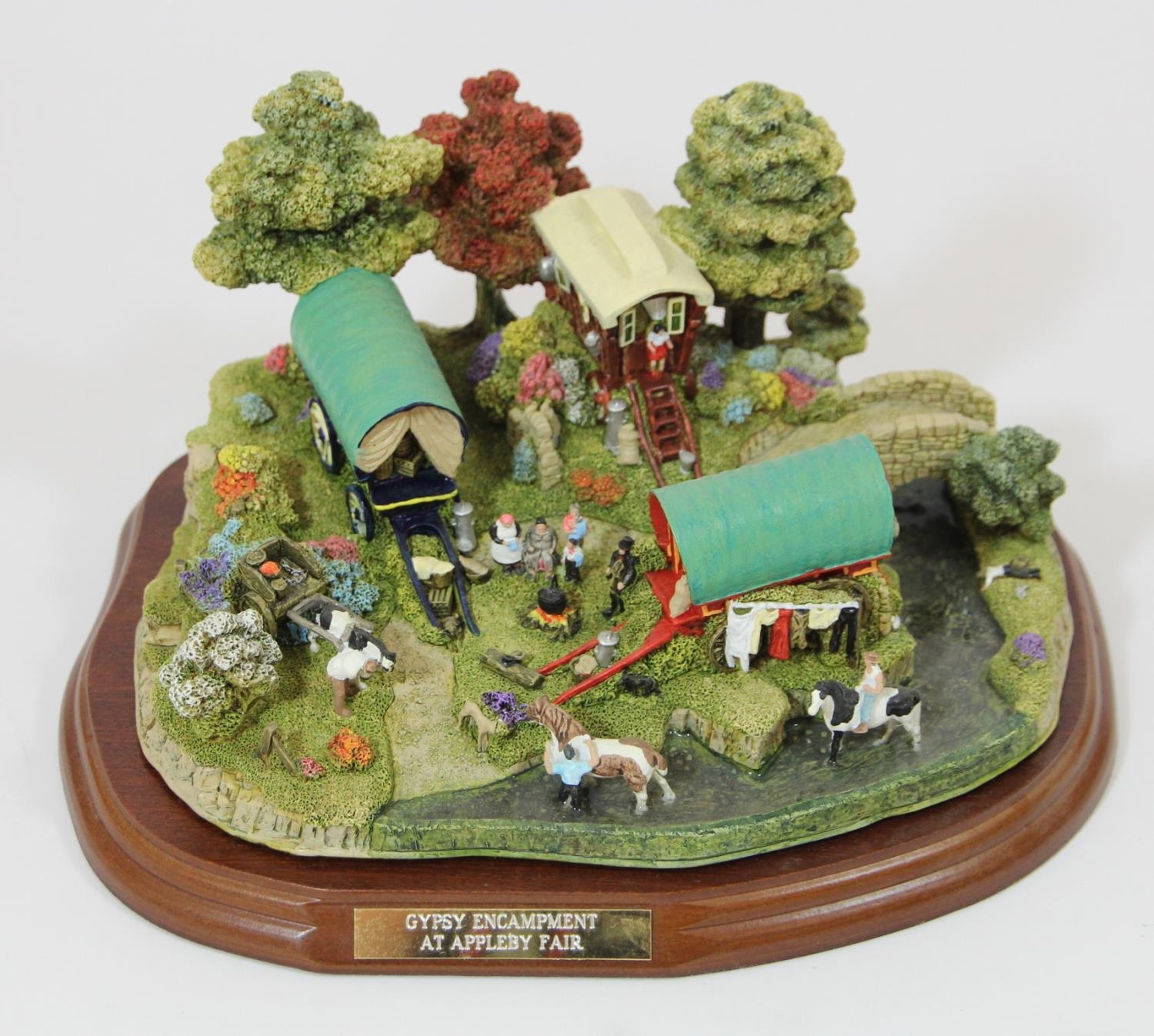 Lilliput Lane - Ltd Edition Model "Gypsy Encampment at Appleby Fair" L2596 together with "The - Image 3 of 15
