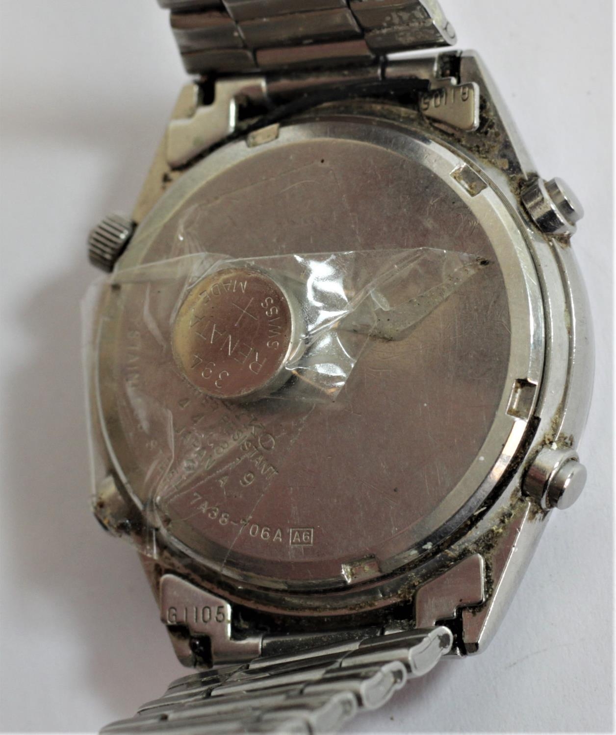 Seiko Quartz Chronograph, a stainless steel black dial gentleman's wristwatch, 7A38-706A, 441818 - Image 2 of 3