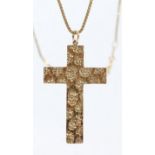 A 9ct gold textured cross pendant, 40 x 26mm, chain, 7.6gm