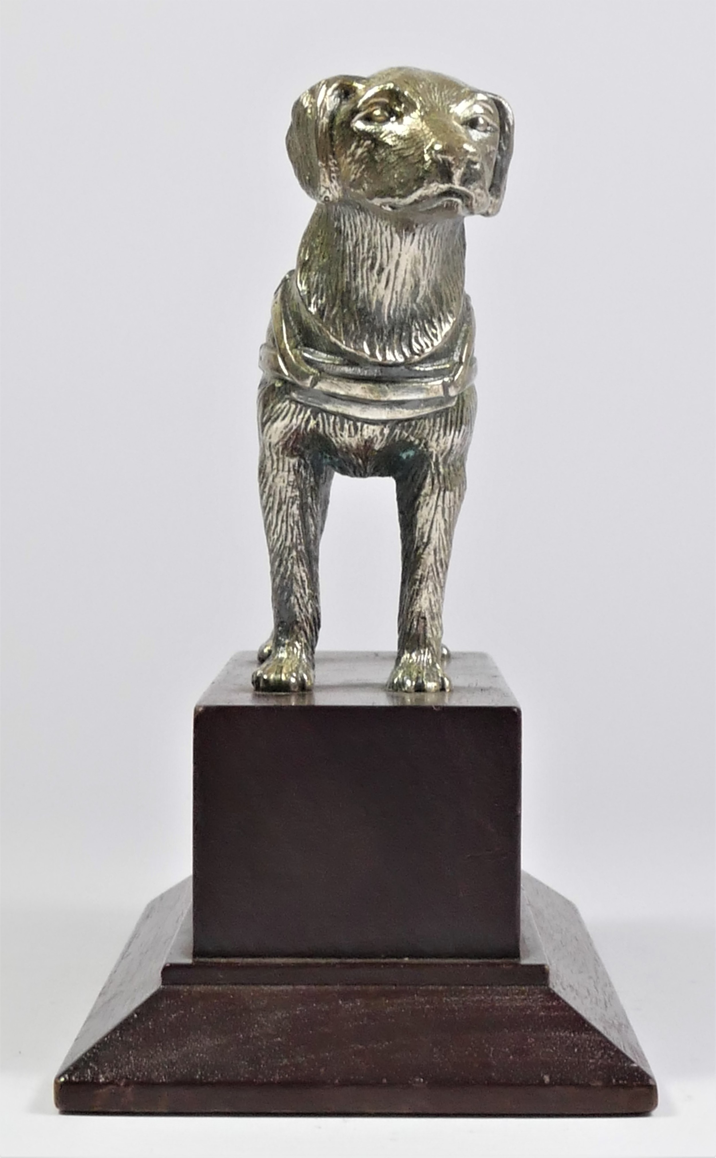 A chrome car mascot in the form of a Guide Dog, mounted on a wooden base, 15cm. - Image 2 of 2