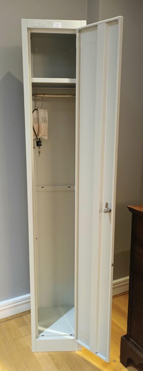 An Atlas storage cabinet, used as a gun cabinet, lockable with key, hinged door opens revealing a - Image 2 of 2