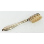 An Edwardian silver toothbrush, Birmingham 1906, 12cm