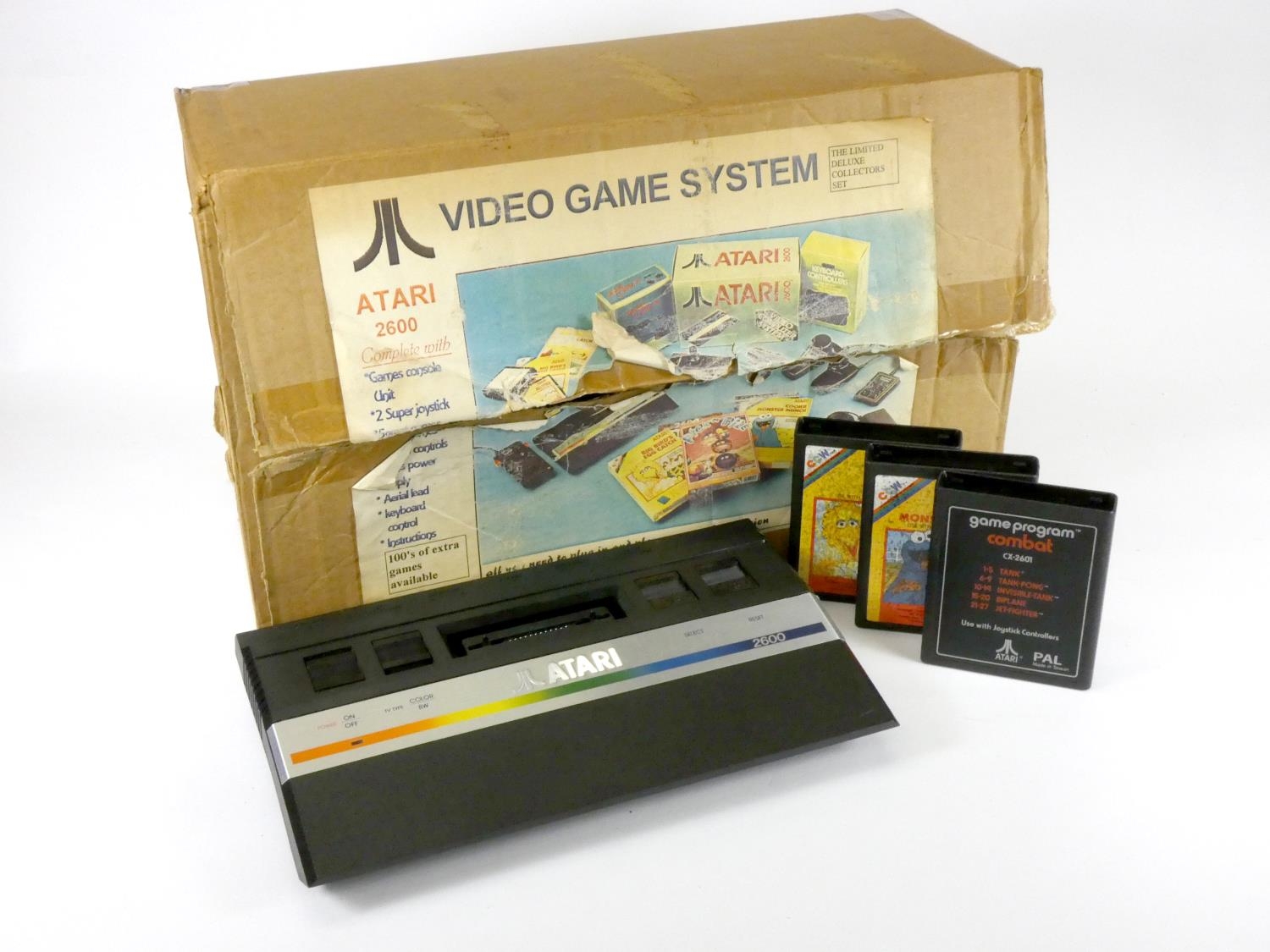 An Atari 2600 video game system: The Limited Deluxe Collectors Set, original box with large coloured - Image 2 of 4