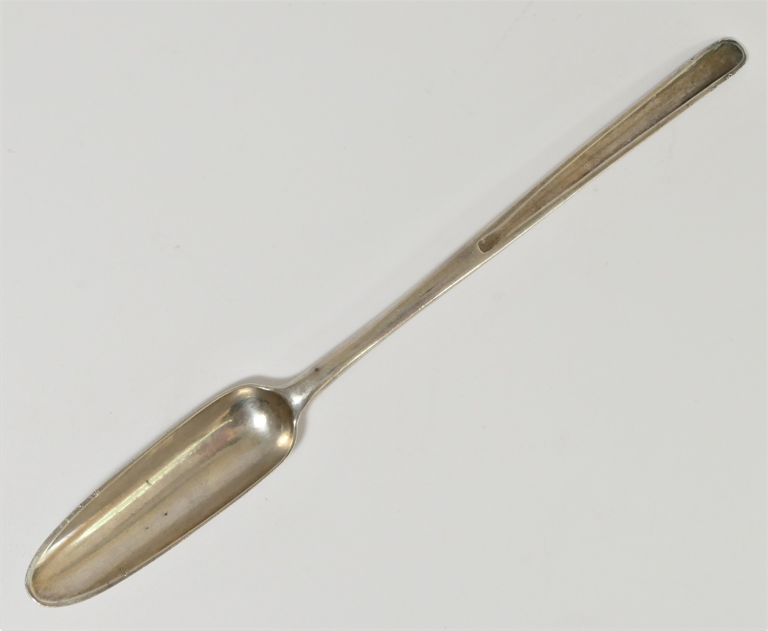 A George III silver marrow scoop, by Thomas Northcote, London 1783, 21cm, 38gm.