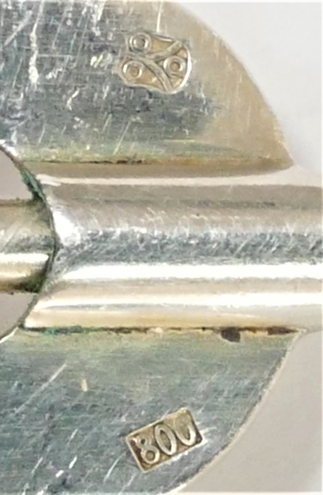 An .800 standard silver olive or pickle fork, bearing control marks, with sprung loaded handle, 16. - Image 3 of 3