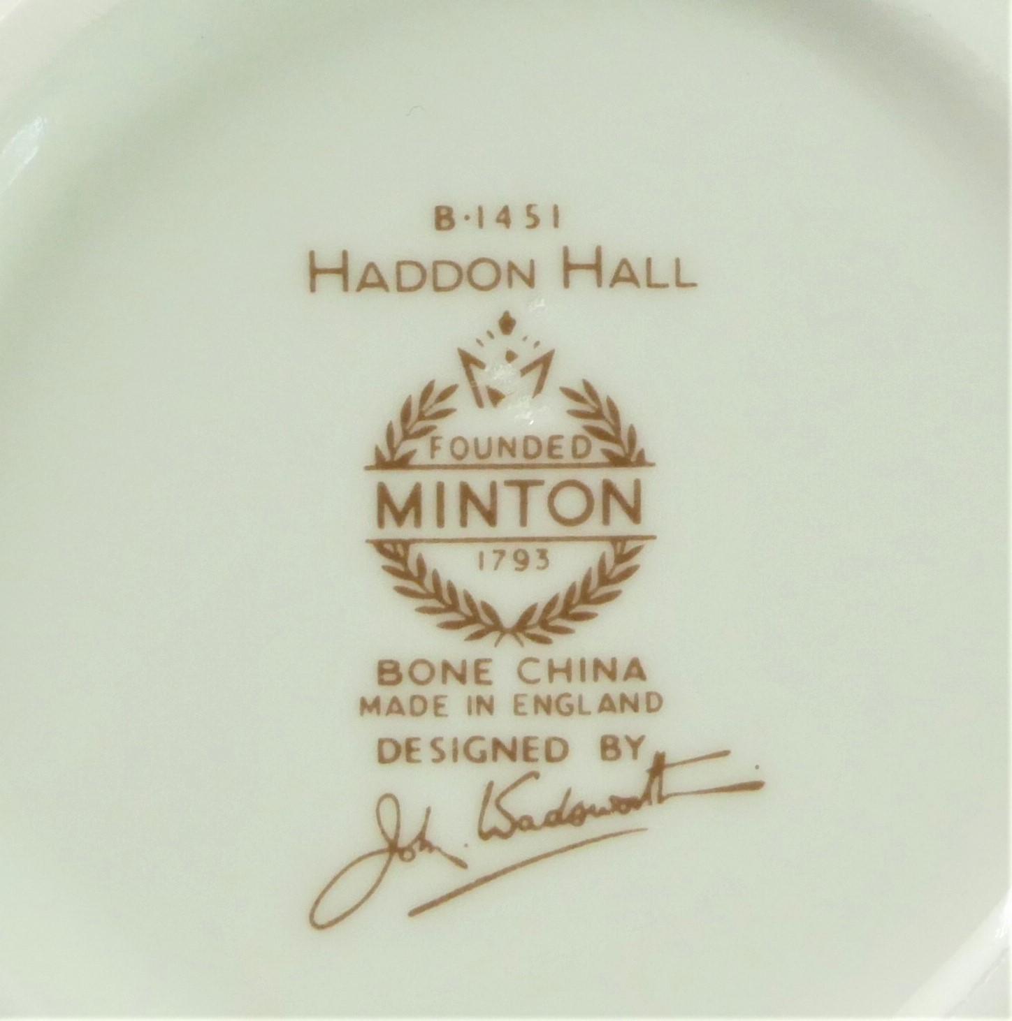 A Minton Haddon Hall tea service for six place settings, to include, a platter (27 cm), bon bon dish - Image 3 of 3