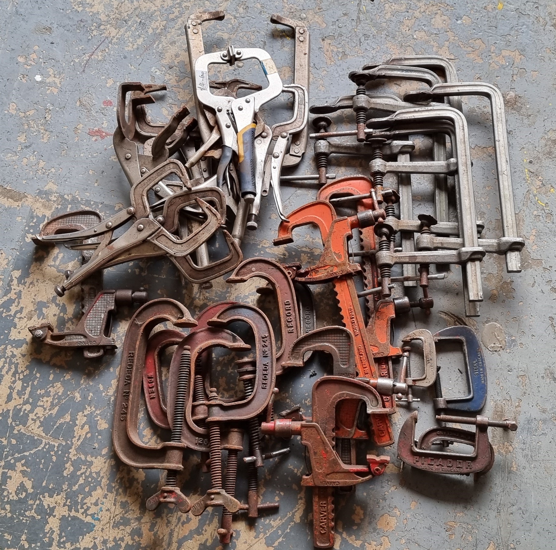 A collection of 29 C and G clamps, various makes and sizes