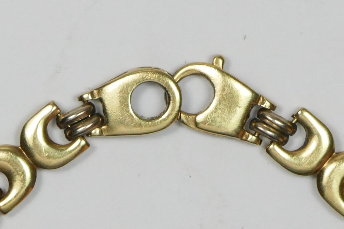 A 9ct three colour gold bracelet, 18cm, 10.7gm - Image 2 of 2