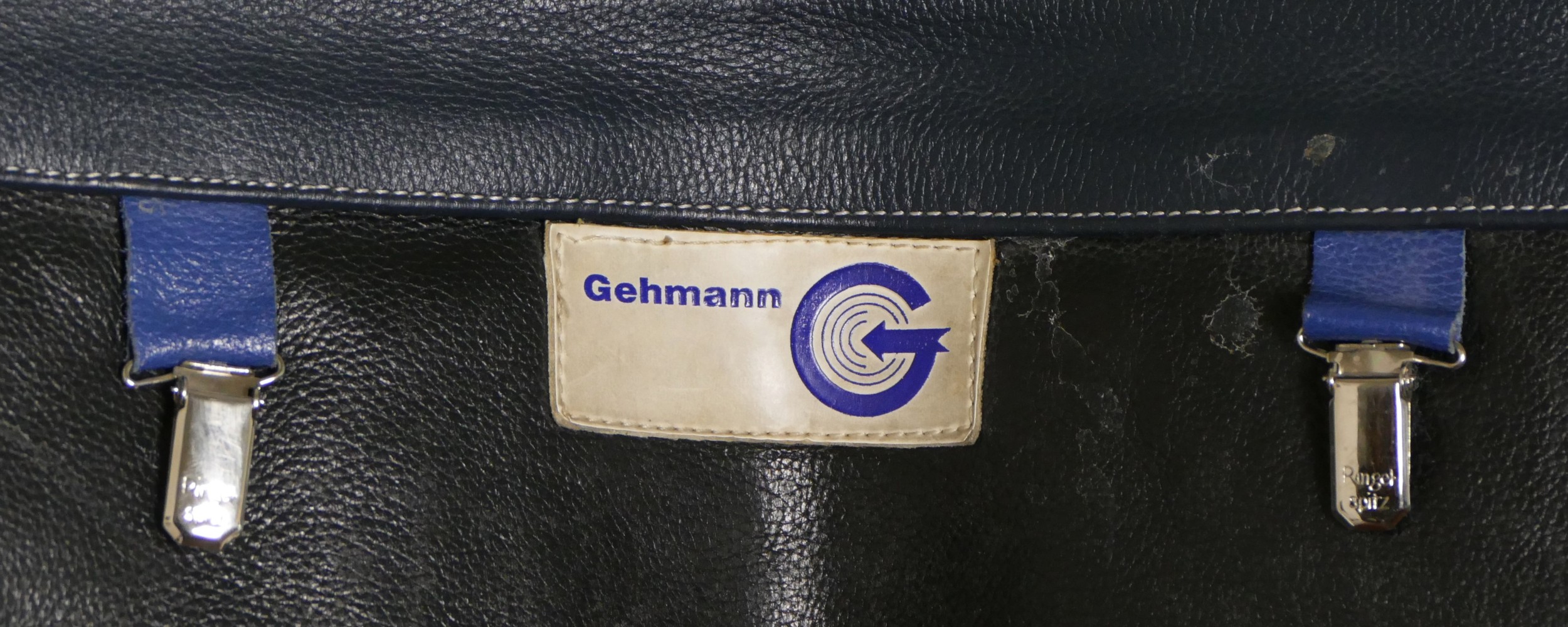 A Gehmann Tricolour canvas and leather target shooting jacket , size 54. - Image 6 of 7