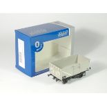 Boxed Dapol '0' gauge, 16T steel mineral wagon and a sealed pack of tow '0' gauge screw link