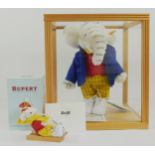 Steiff, Edward Trunk white plush figure, number 653612, complete with outfit and leather shoes,