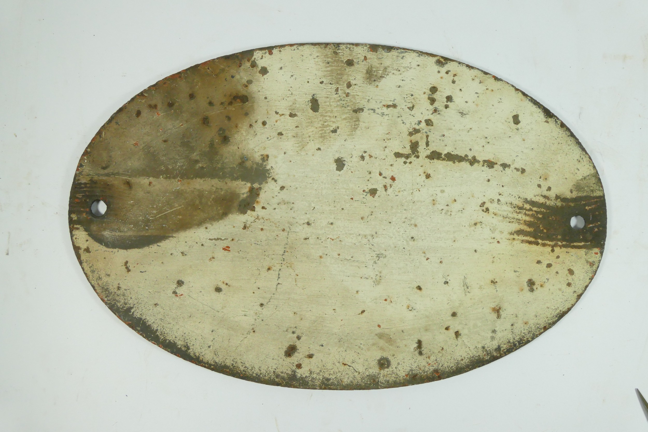 Oval cast iron railway bridge plate, BR 42, 45 x 29cm. - Image 2 of 2