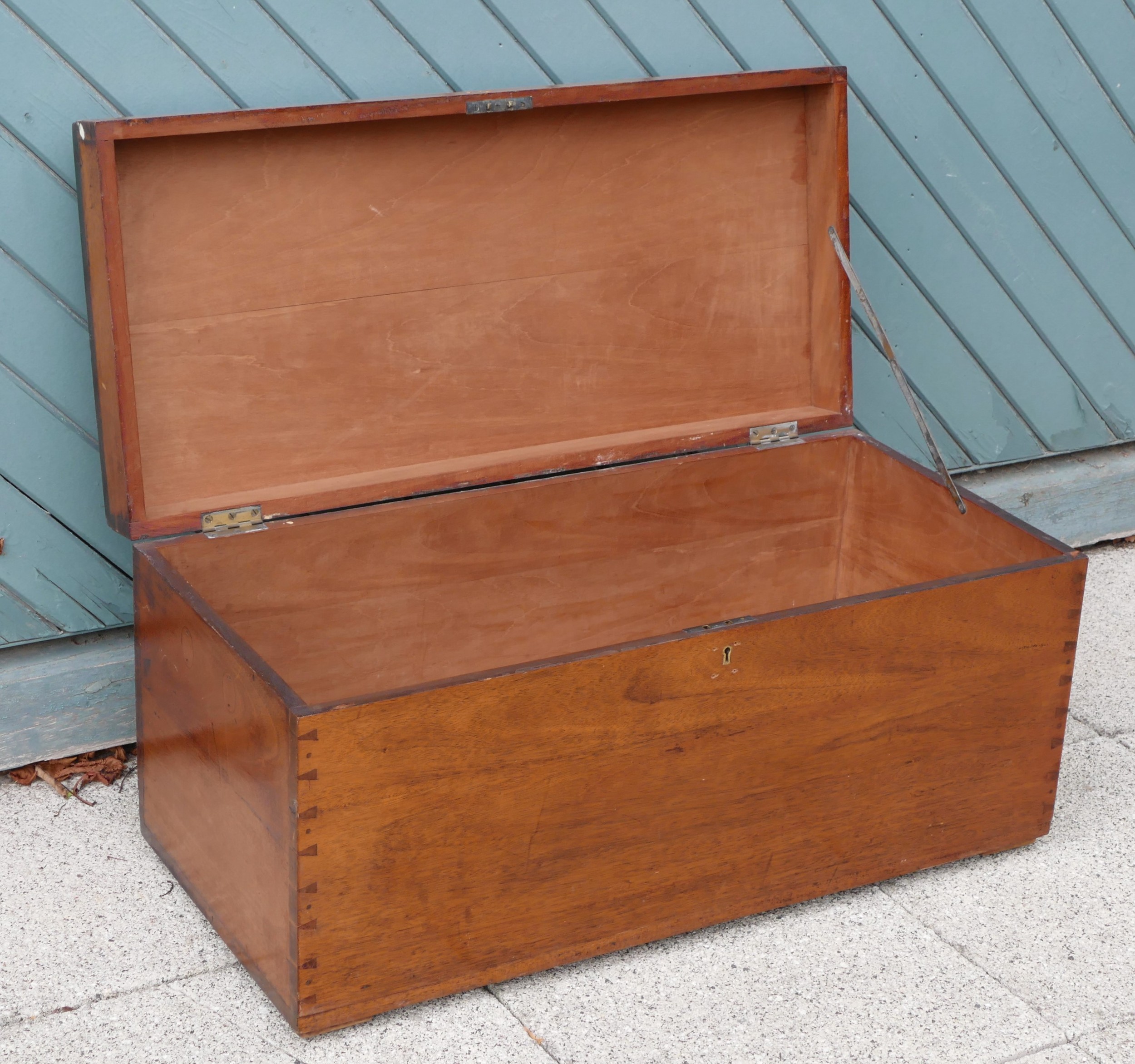 WITHDRAWN - A Victorian mahogany chest/blanket box - W: 86cm D: 40cm H: 41cm. - Image 2 of 2