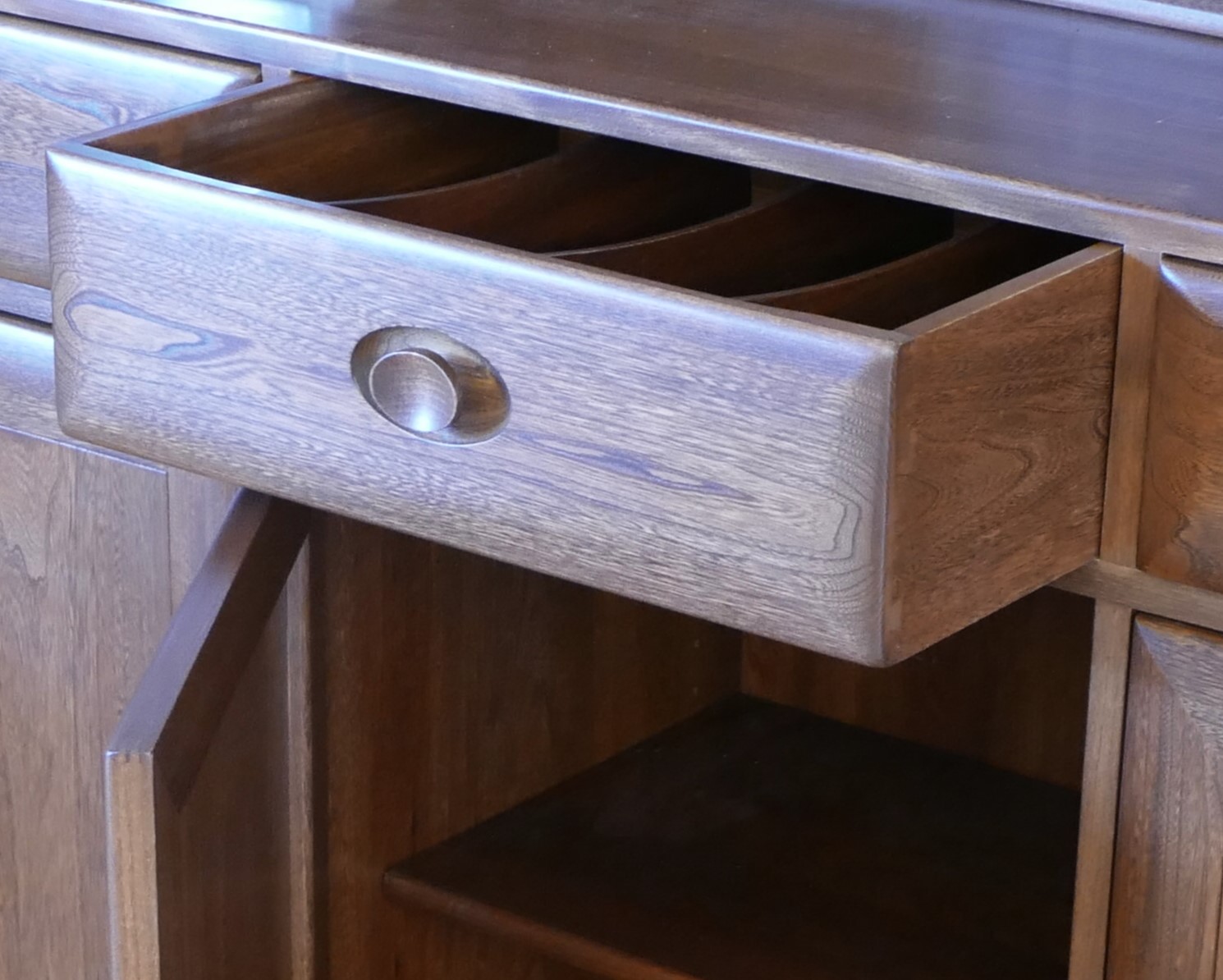 Ercol - elm display cabinet, two glazed doors flanking glass shelves with lighting above, the base - Image 3 of 3