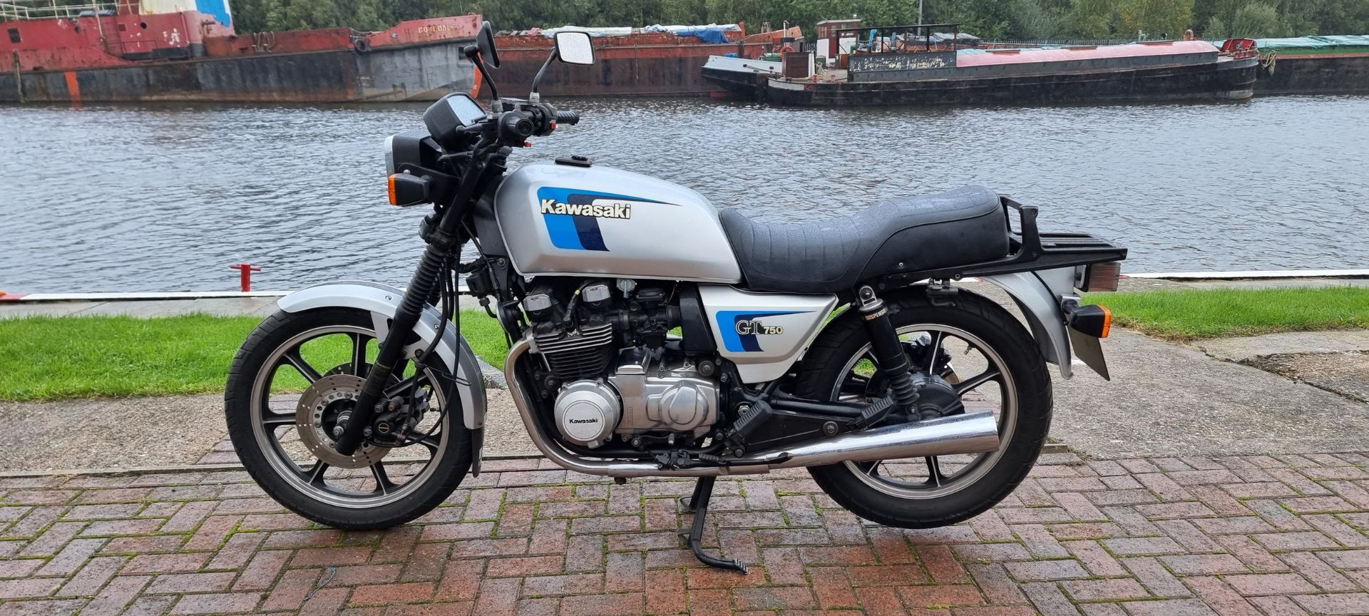 1985 Kawasaki GT750 P3, 738cc. Registration number C150 HCP. Frame number KZ750P-006016. Engine - Image 2 of 13