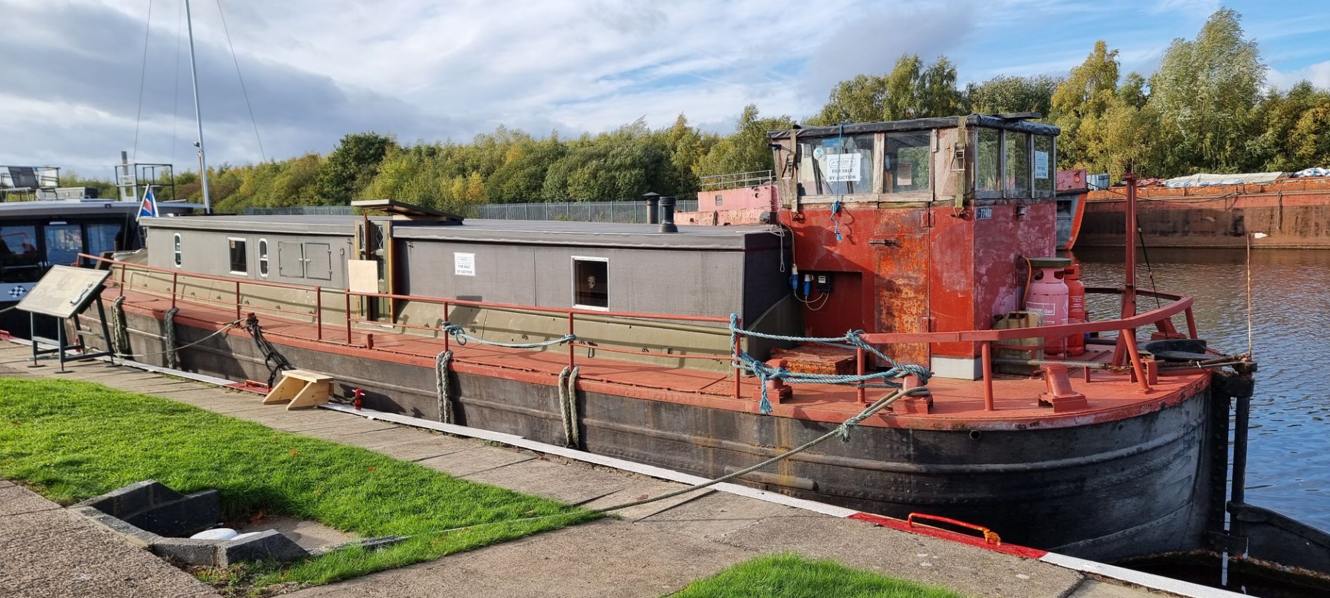 c.1939 liveaboard barge, "Fidelity". Cat D waterways. 57' 6" x 14' 2" approximately. Lister JP2 - Image 32 of 40