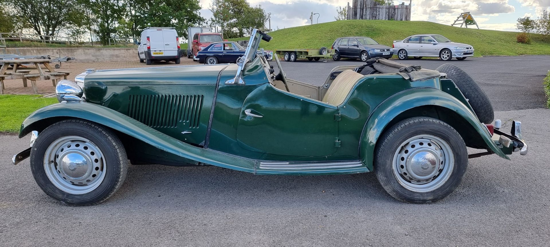 1952 MG TD, 1250cc. Registration number LTG 697. Chassis number TD 126630. Body Type 22381 Body - Image 5 of 20