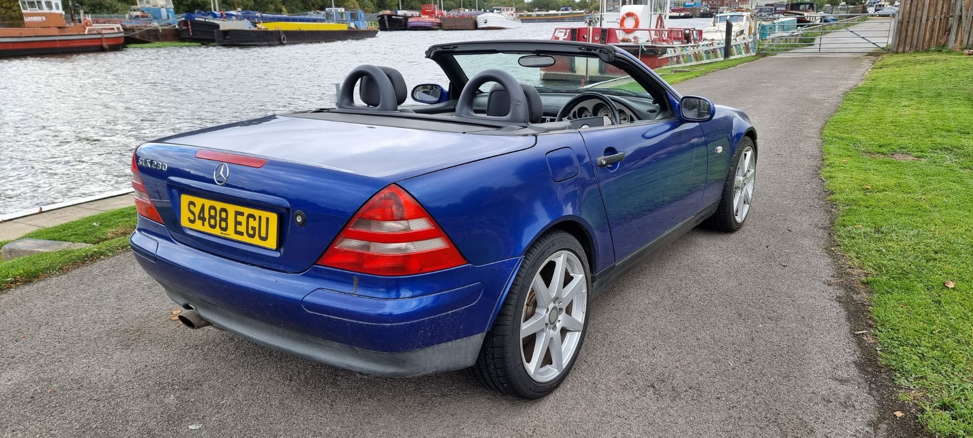 1999 Mercedes Benz SLK 230 Kompressor, 2298cc. Registration number S488 EGU. Chassis number - Image 7 of 18