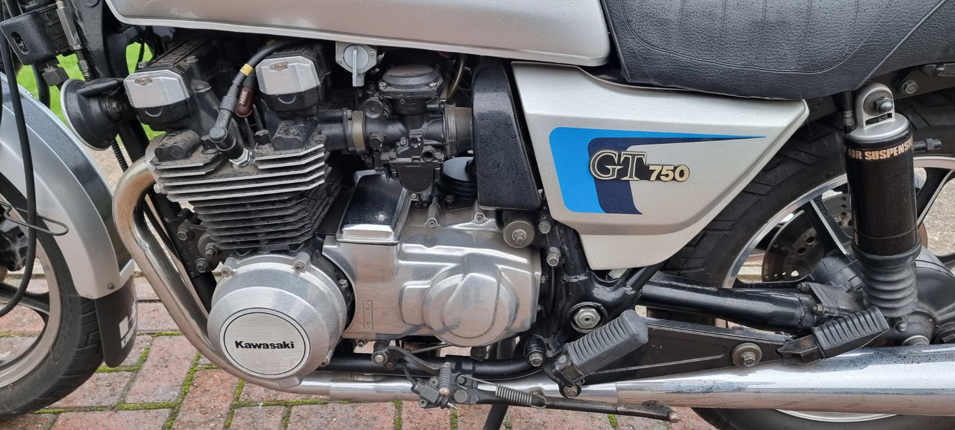 1985 Kawasaki GT750 P3, 738cc. Registration number C150 HCP. Frame number KZ750P-006016. Engine - Image 9 of 13