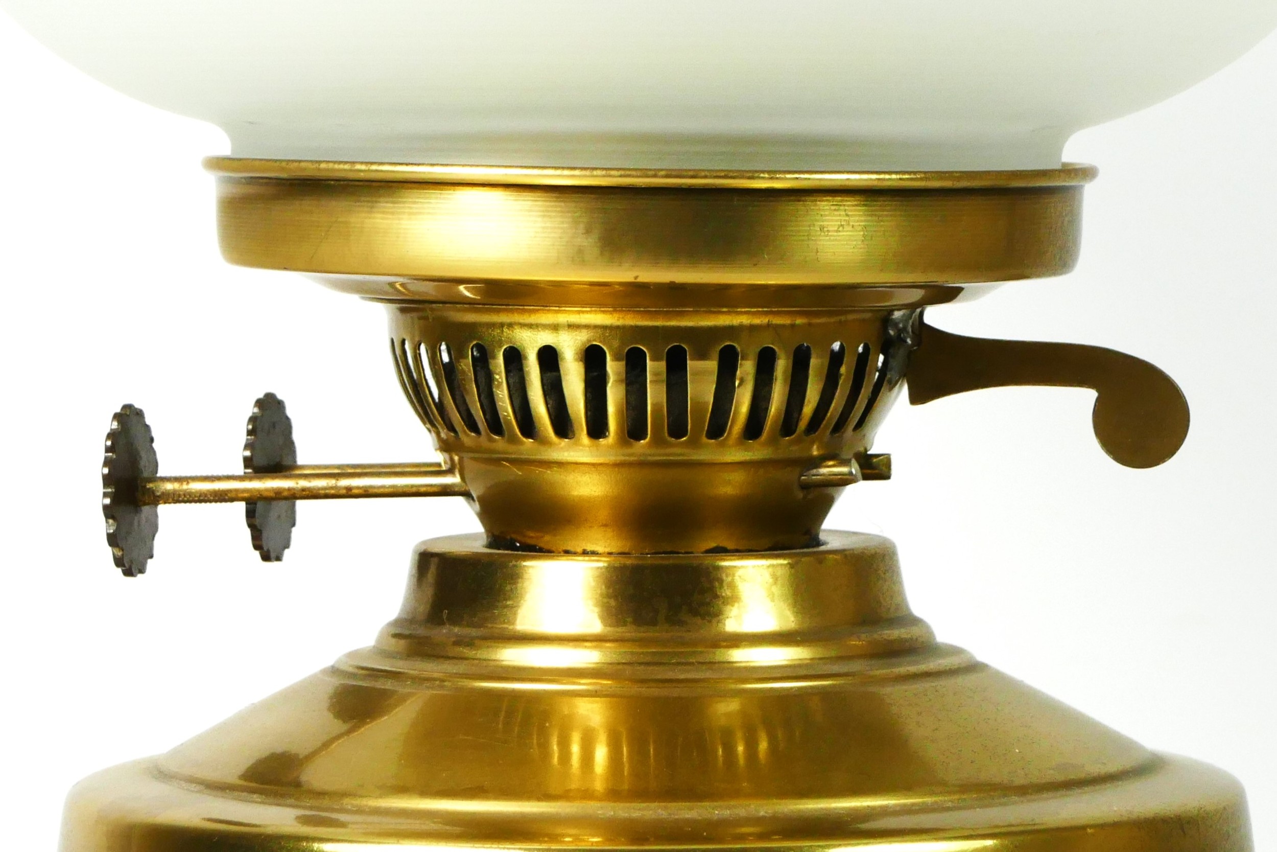 A brass column oil lamp, with frosted etched glass shade with chimney, raised on a circular - Image 2 of 4