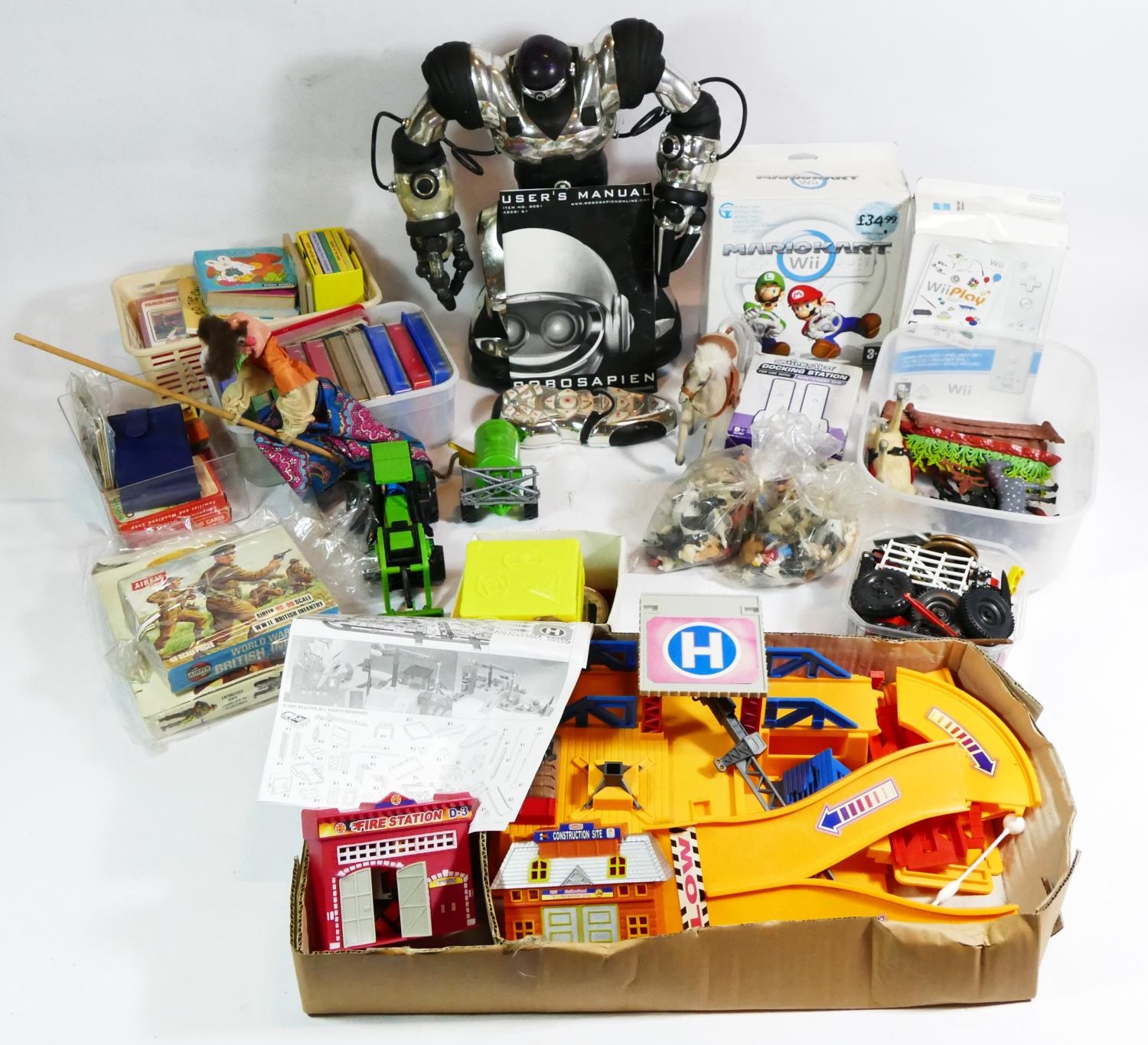A large collection of children's toys and games, primarily from the 19760s-70s, to include Top - Image 2 of 3