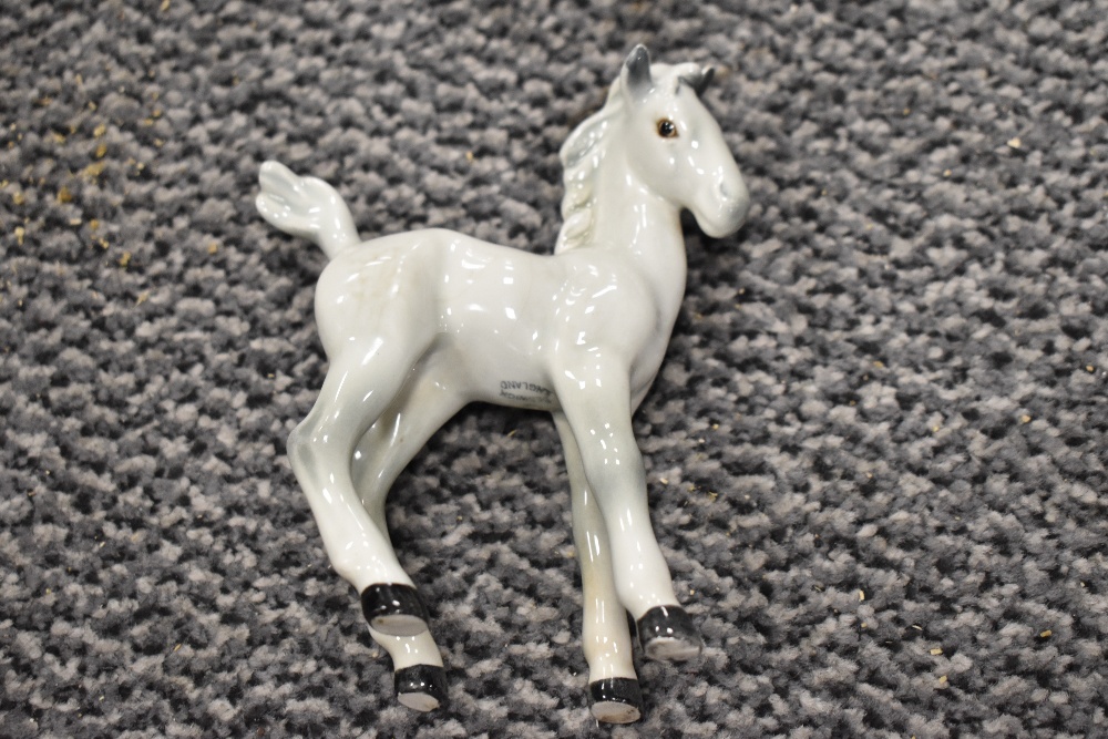 A good selection of horse and pony figurines and a wall plaques including Beswick. - Image 2 of 4