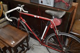 A vintage Claud Butler racing bike having drop handlebars, Shimano 105 gears and 531 Reynolds frame