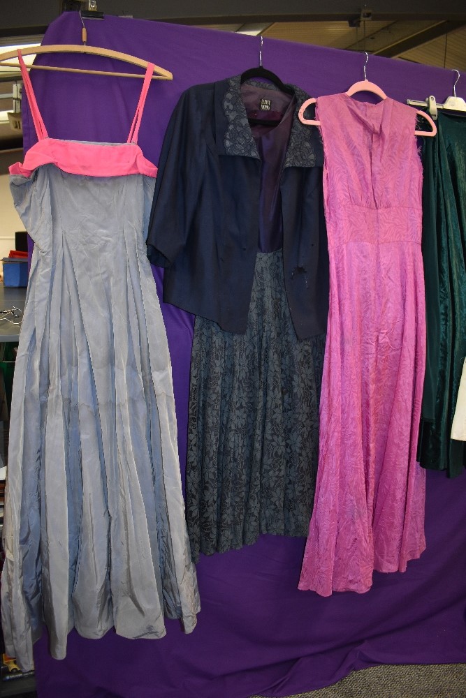 A variety of 1950s and 60s dresses and gowns, mixed styles, some with labels such as Harvey - Image 3 of 9