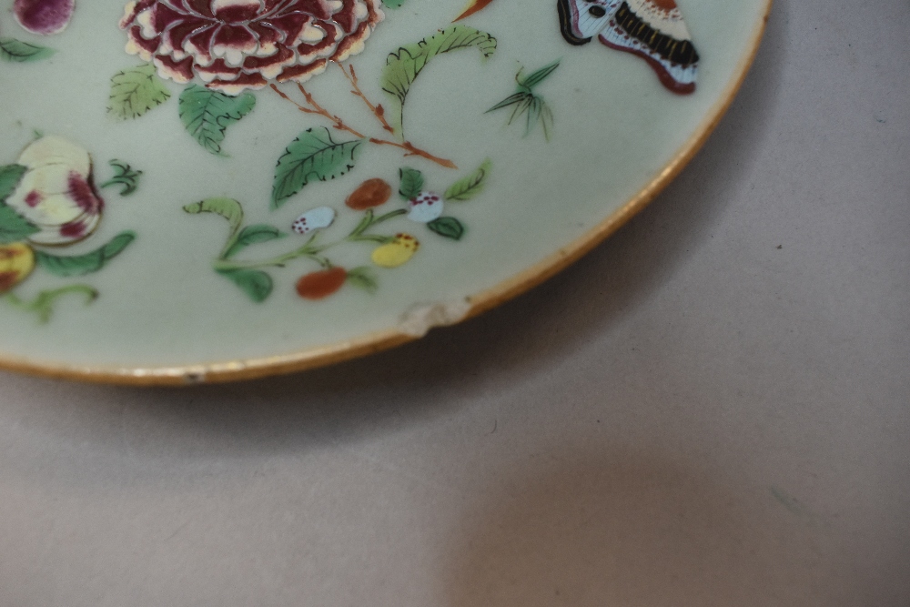 A collection of seven hard paste Chinese plates in Cantonese designs painted with butterfly bird and - Bild 8 aus 21