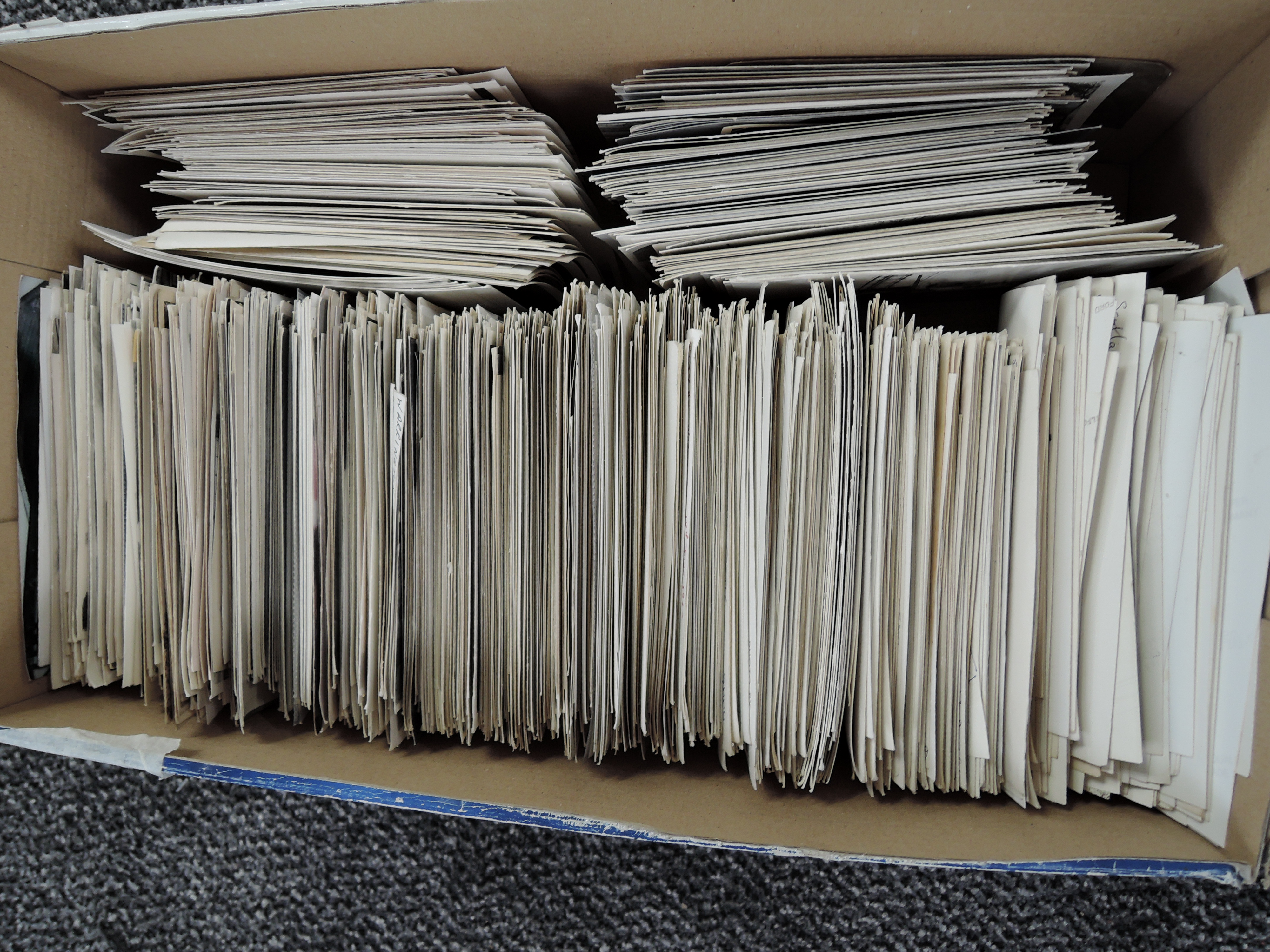 A box containing hundreds of postcard sized Railway Related Photographs, all regions, all periods, - Image 2 of 5