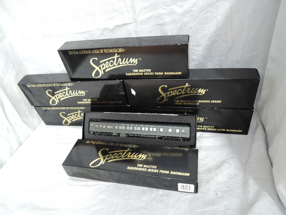 Six Spectrum HO scale Santa Fe Coaches, Pullman Passenger Car x2 boxed 89147, Coach 89312,