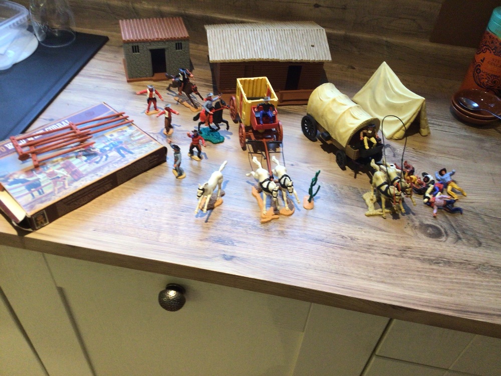 A large collection of plastic Timpo figures & accessories including Wild West Fort and Wild West