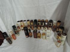 Twenty Single Malt Whisky Miniatures all distillery bottlings in card tubes and boxes, Aberlour 10